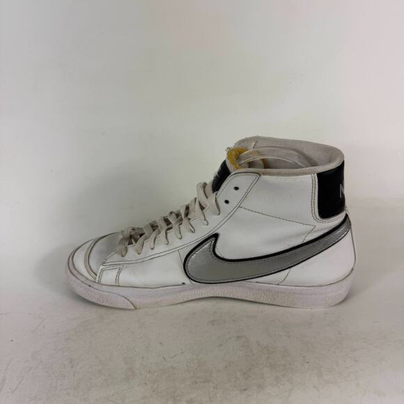 Nike Blazer Mid 77 Essential Snekaers Women's 10 Metallic Silver Running Shoes - Picture 6 of 10